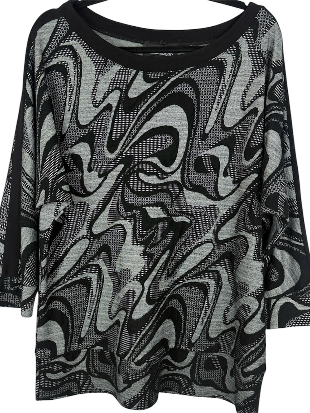 Frank Lyman Design Abstract Swirl Knit Tunic Top Black Gray Size 16